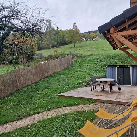 Appartement Rez De Jardin Saint-Martin-dʼUriage Exterior foto
